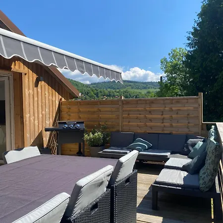 Les Cocons Des Guedons Le Meleze