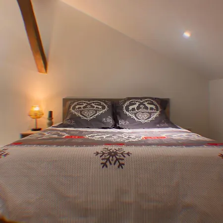 Les Cocons Des Guedons Le Meleze *