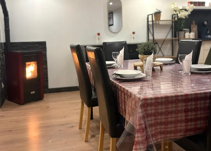 Les Cocons Des Guedons Le Meleze